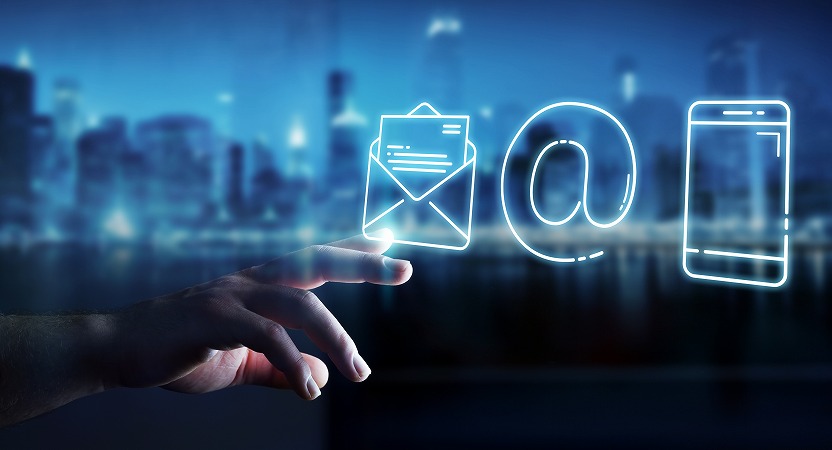 指と手紙の映像